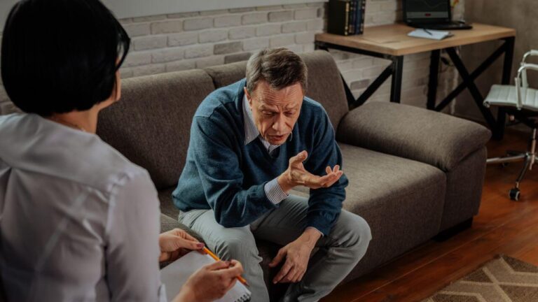 Umursamaz Erkeğe Nasıl Ders Verilir – İnce Taktikler